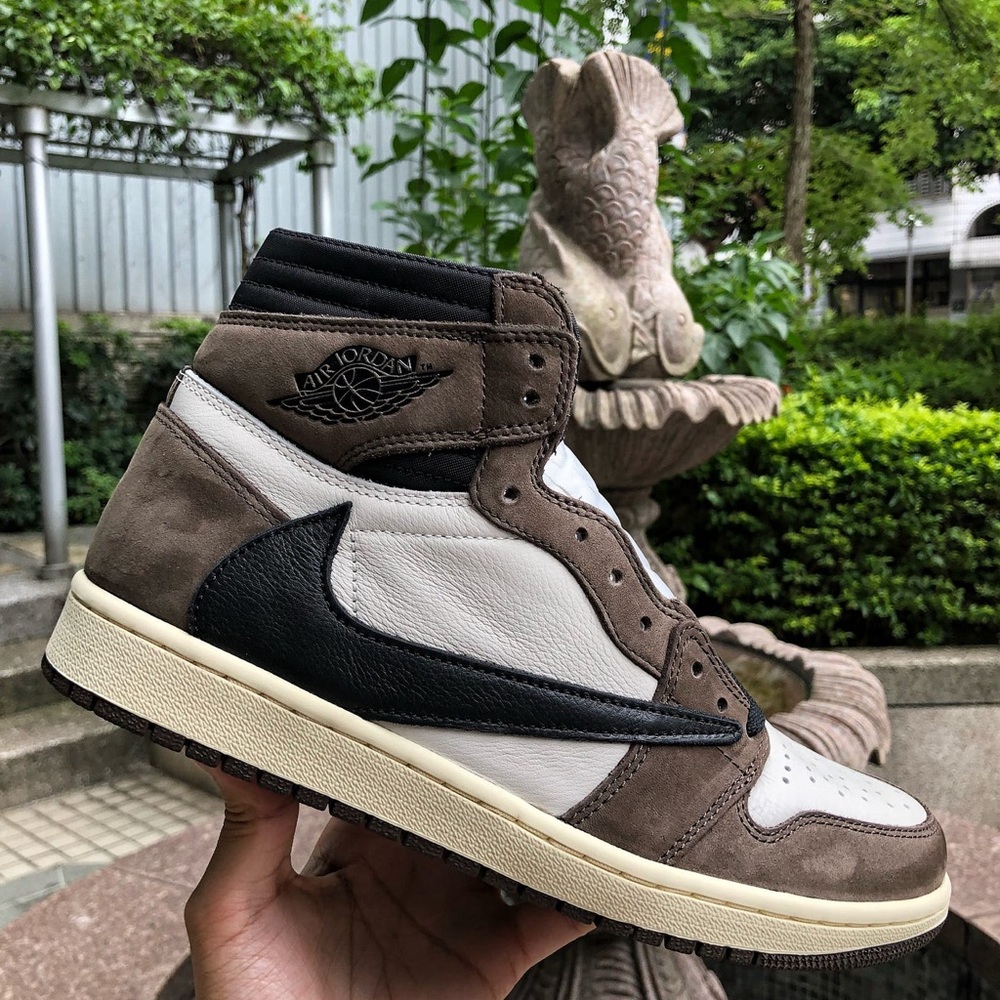 Size 12 - Aj1 Ts Mocha